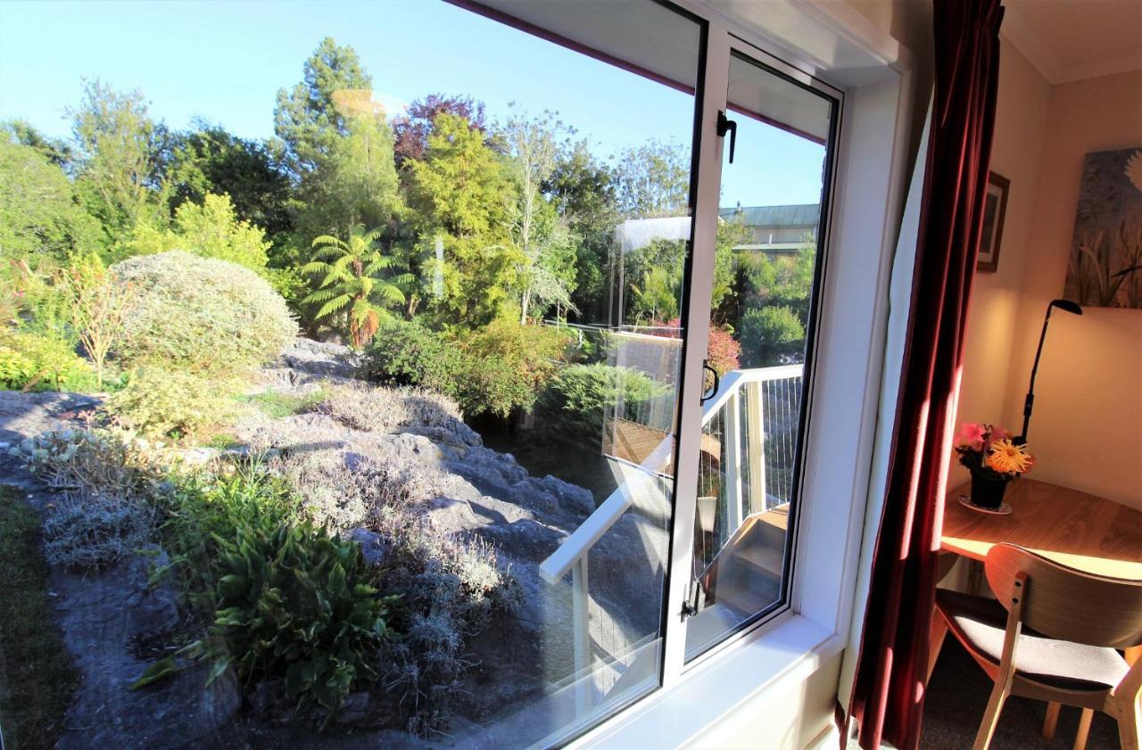 Labyrinth Gardens Guest House Takaka Kültér fotó