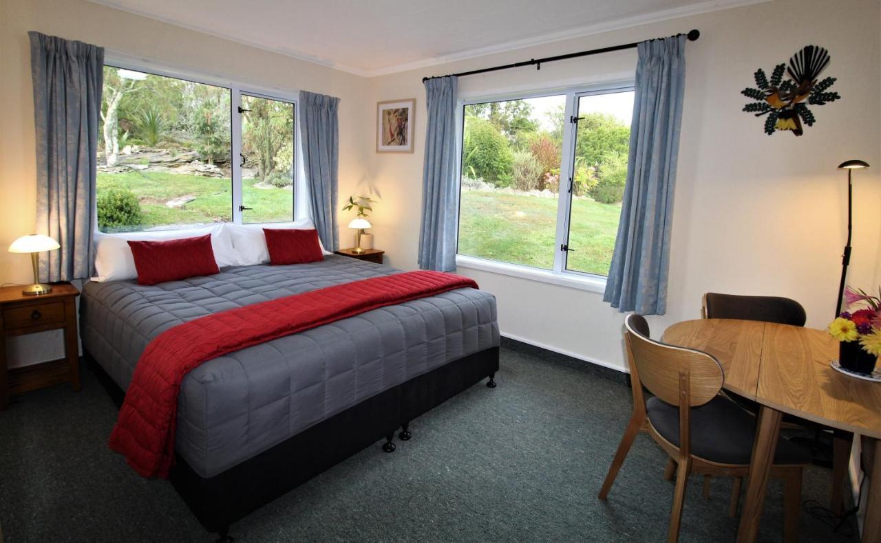 Labyrinth Gardens Guest House Takaka Kültér fotó